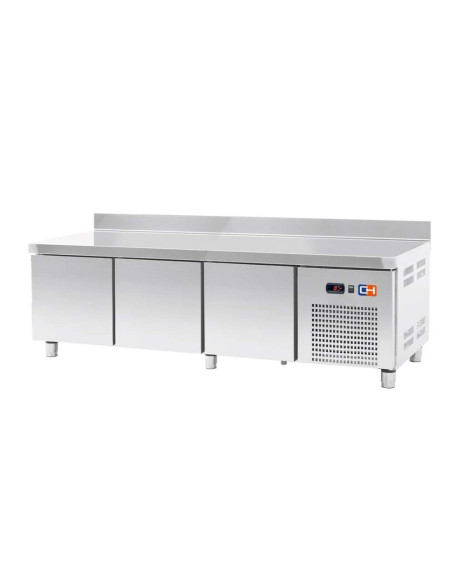 Mesa Baja GN/1 Refrigerada 3 puertas Fondo 700 de 1792 x700 x600h mm CORDOBA TRCHB-180